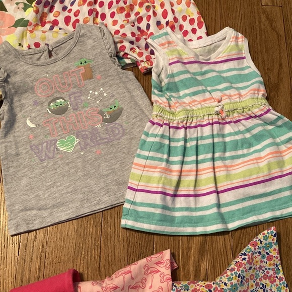 6-12 month summer lot. 3 shorts, 1 pants, 1 tee, 2 dresses, 2 rompers. - Picture 4 of 5
